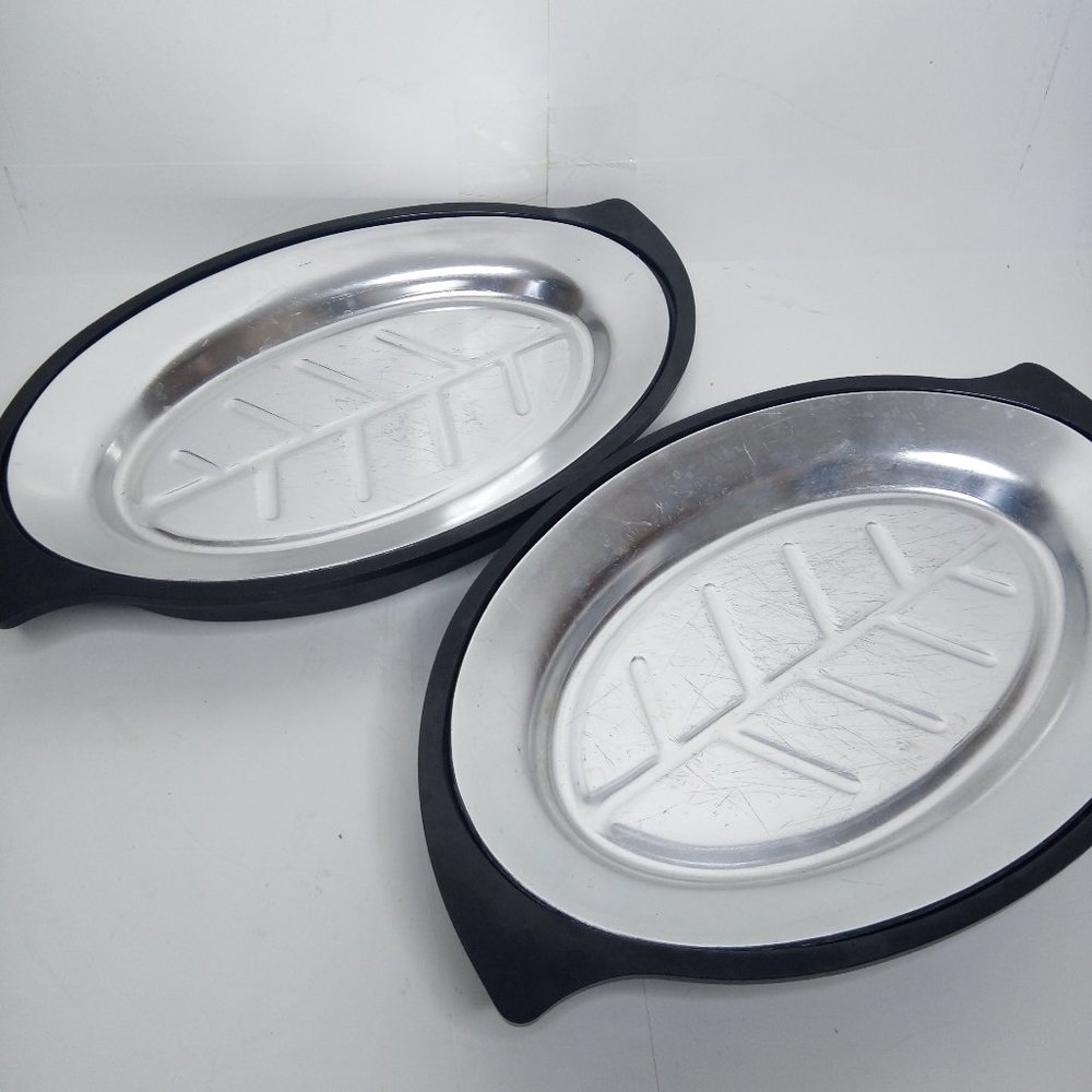 Nordic Ware Platter Holder Set Metal Plates Serveware - Picture 1 of 6